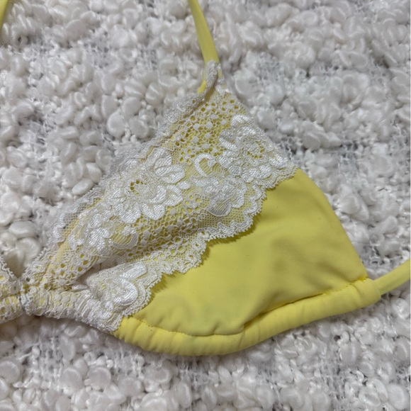 Beach bunny bikini set strings style lemon yellow size small. - Picture 2 of 10